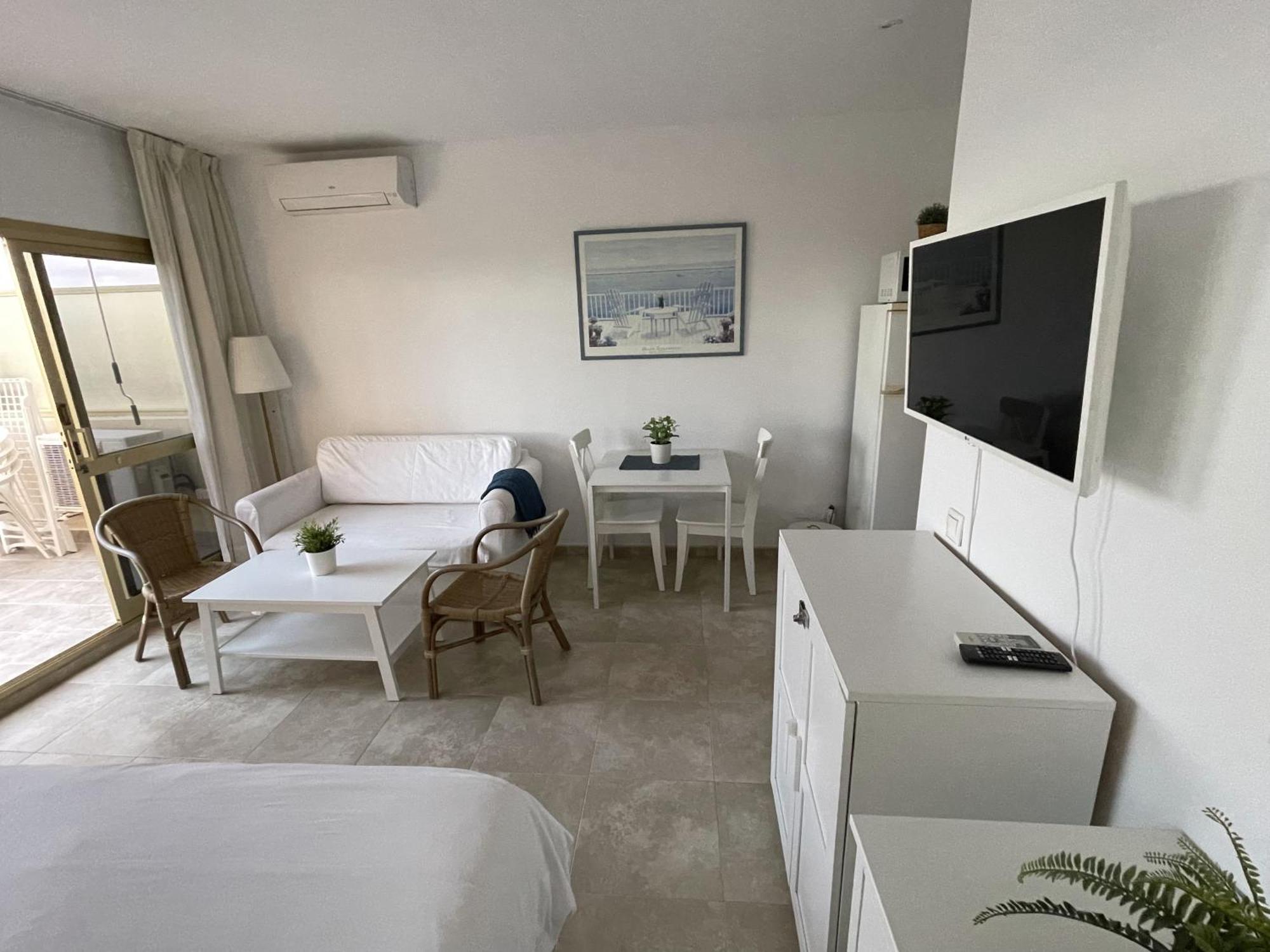 Estudio Con Insuperables Vistas Al Mar: Aparcamiento Marbella Exterior photo